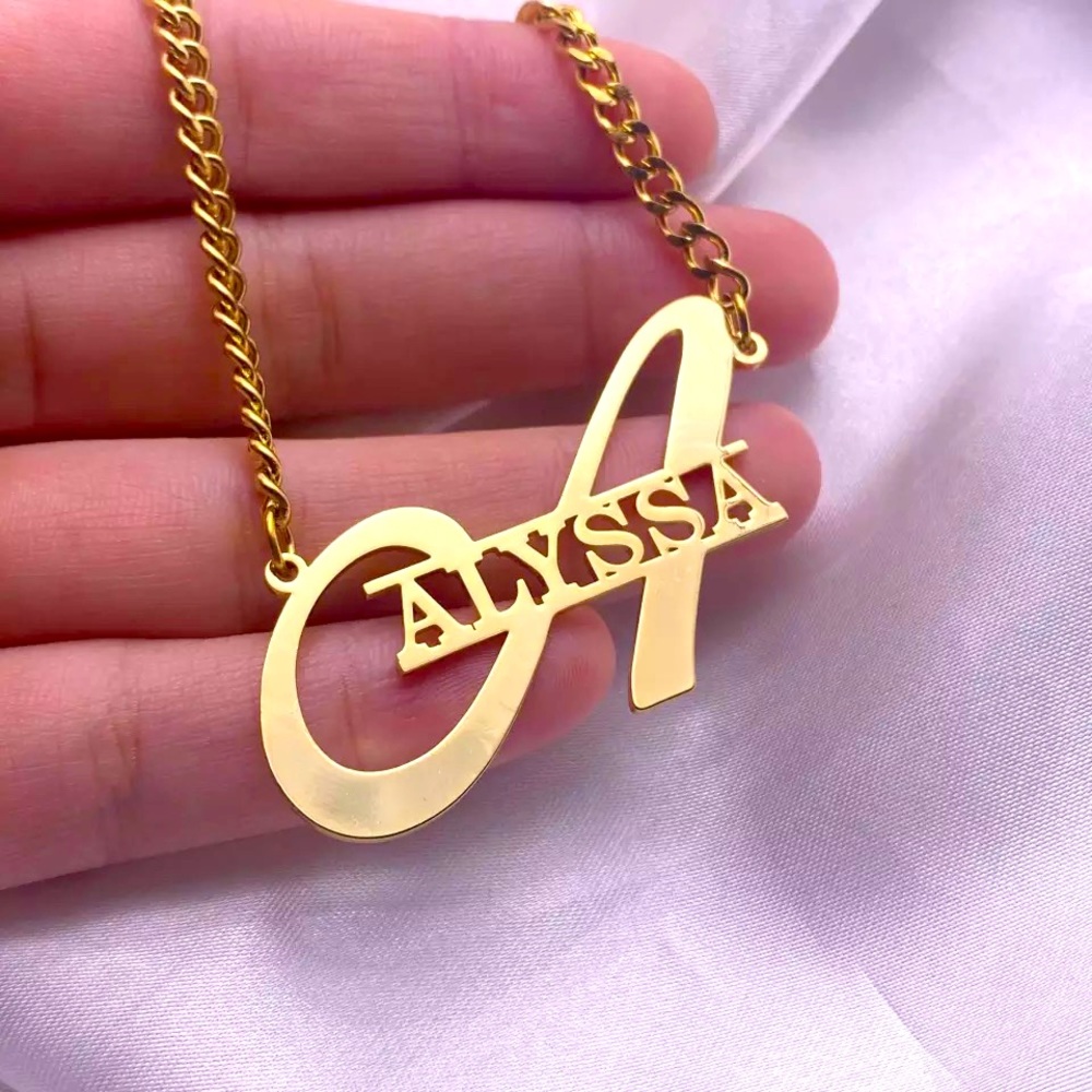 Custom name necklace Alyssa